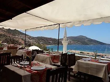 Kleo Hotel 3*