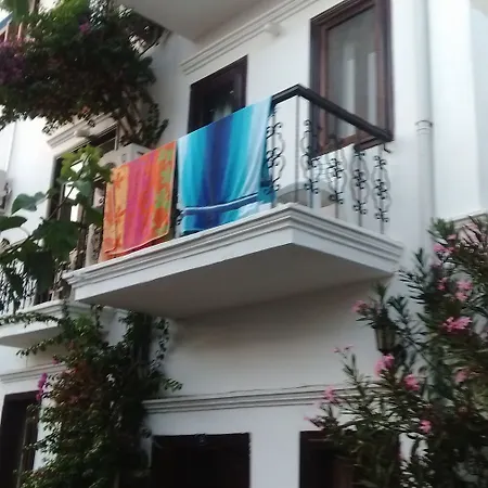 Kleo Hotel 3*
